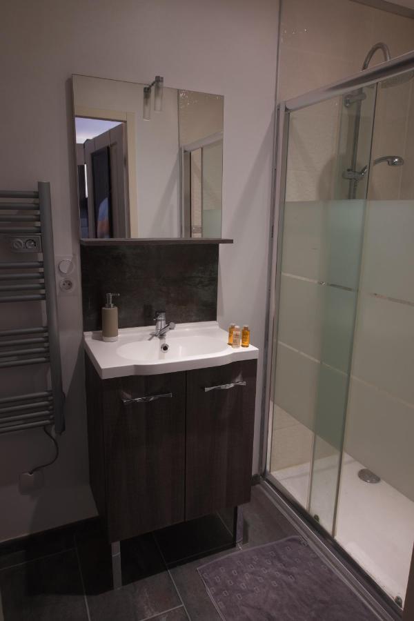 Duplex Charmant Idealement Situe Доль Экстерьер фото
